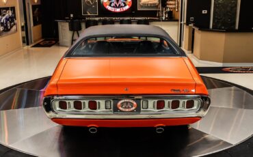 Dodge-Charger-1971-Coupe-14