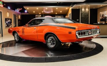 Dodge-Charger-1971-Coupe-15