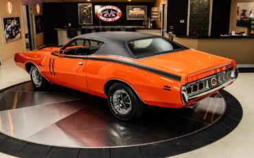 Dodge-Charger-1971-Coupe-16