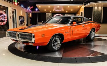 Dodge-Charger-1971-Coupe