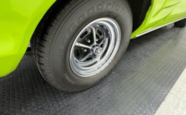 Dodge-Coronet-1968-Sublime-Green-Black-10