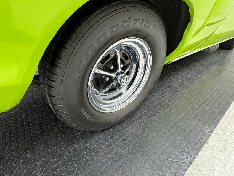 Dodge-Coronet-1968-Sublime-Green-Black-10