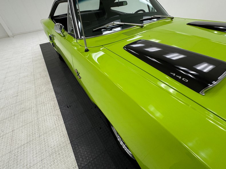 Dodge-Coronet-1968-Sublime-Green-Black-32