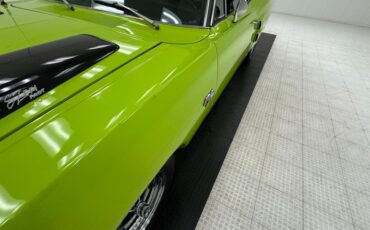 Dodge-Coronet-1968-Sublime-Green-Black-37