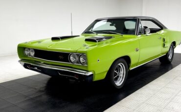 Dodge-Coronet-1968-Sublime-Green-Black