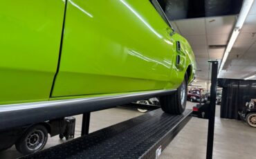 Dodge-Coronet-1968-Sublime-Green-Black-45