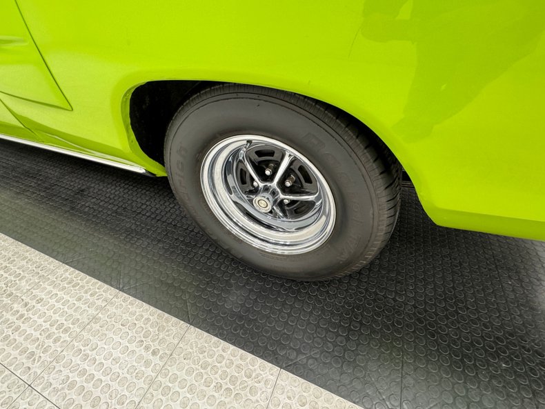 Dodge-Coronet-1968-Sublime-Green-Black-7