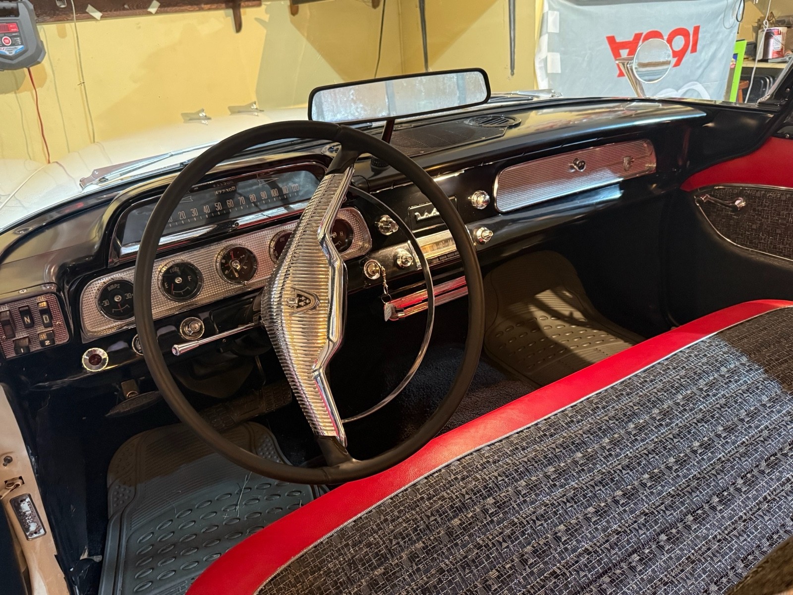 Dodge-Custom-Royal-1958-23