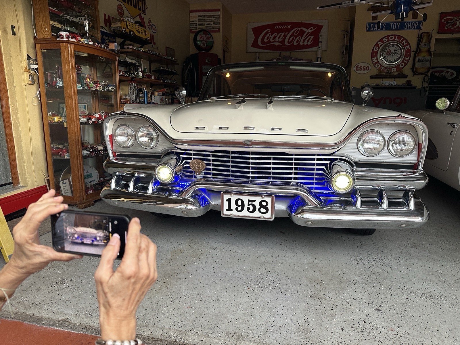 Dodge-Custom-Royal-1958-37