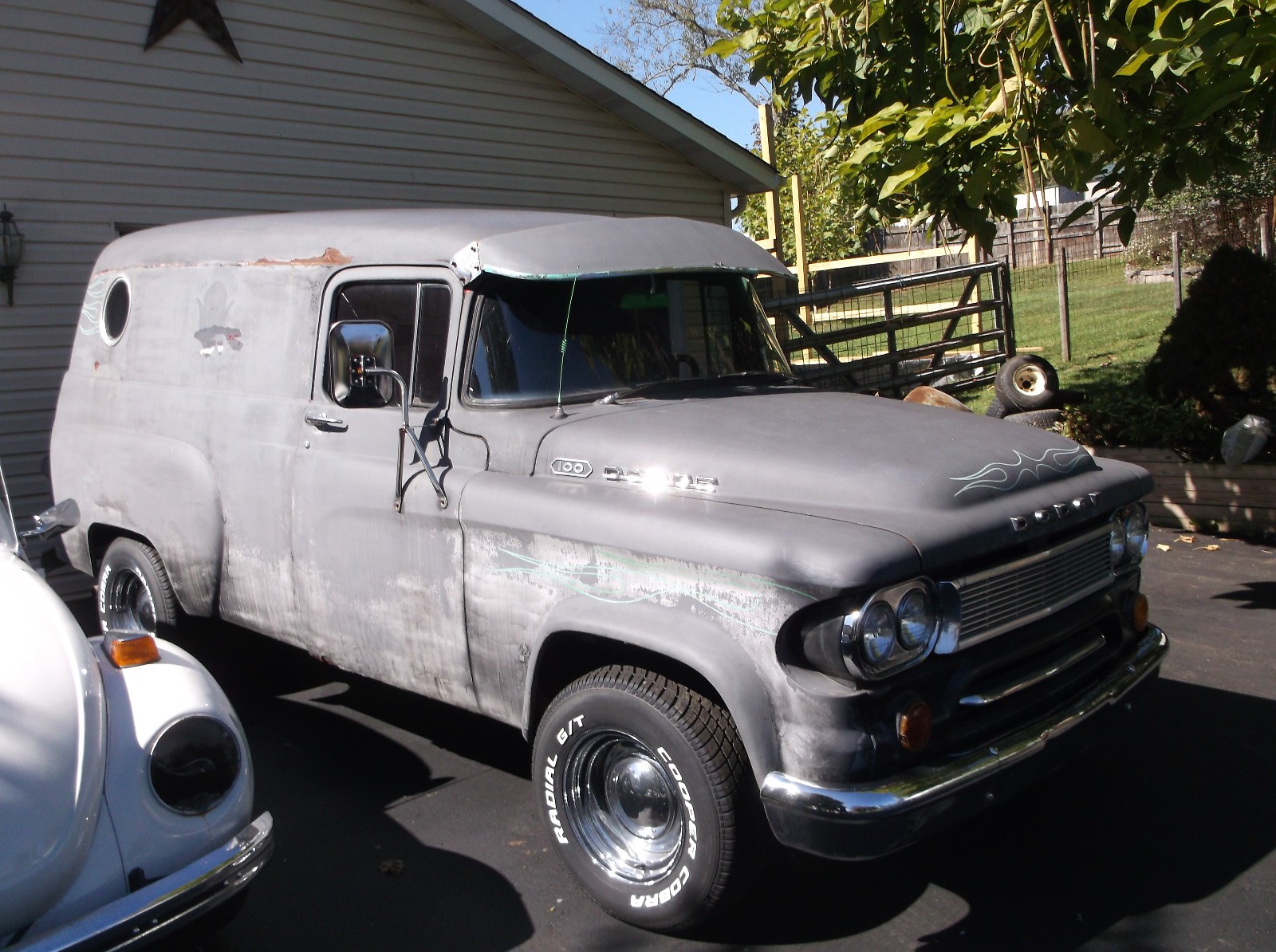 Dodge-Other-Pickups-1964-Wagon-2