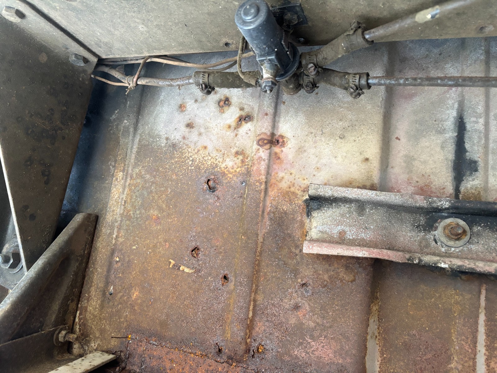 Dodge-Other-Pickups-1973-Cab-Chassis-5