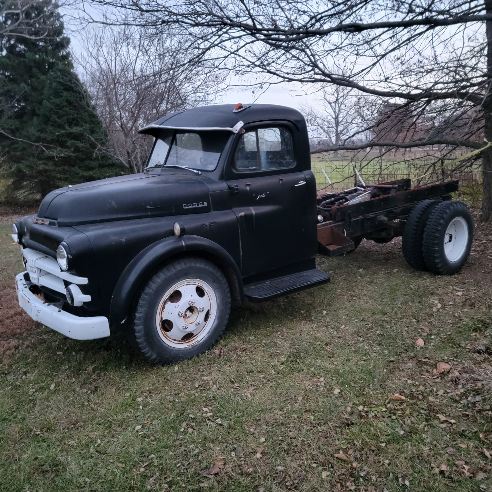 Dodge-Power-Wagon-1952-Cab-Chassis-1