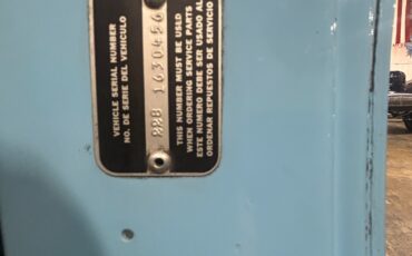 Dodge-Power-Wagon-1966-pickup-10