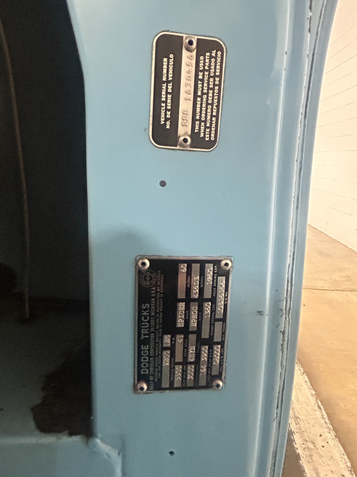 Dodge-Power-Wagon-1966-pickup-11