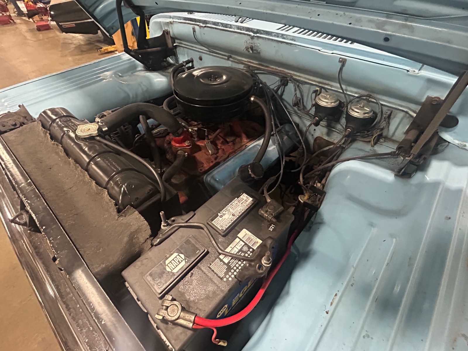 Dodge-Power-Wagon-1966-pickup-14