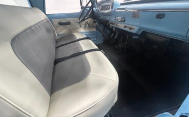 Dodge-Power-Wagon-1966-pickup-8