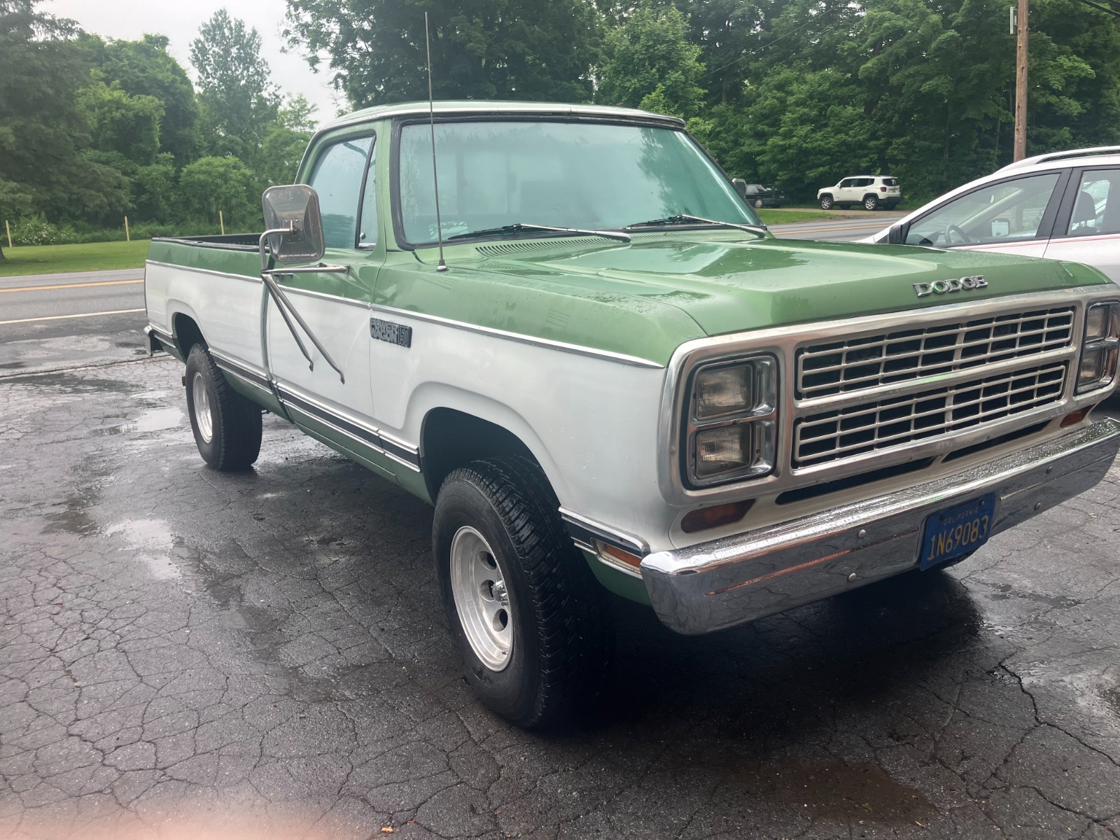 Dodge-Power-Wagon-1979-Standard-Cab-Pickup-1