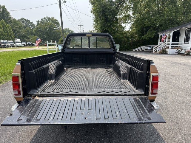 Dodge-Ram-1500-1986-Pickup-Truck-14