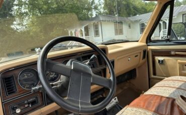 Dodge-Ram-1500-1986-Pickup-Truck-16