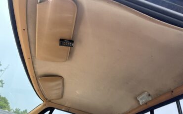 Dodge-Ram-1500-1986-Pickup-Truck-17