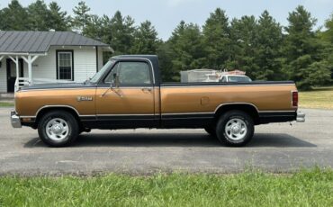 Dodge-Ram-1500-1986-Pickup-Truck-7