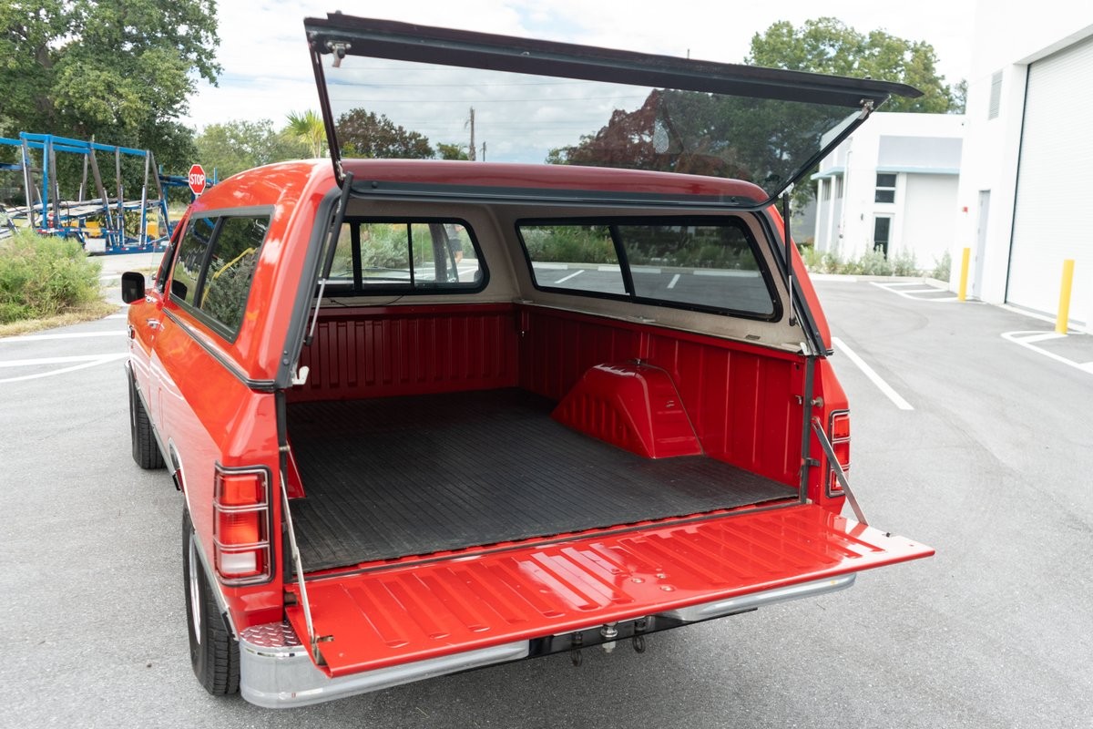 Dodge-Ram-1500-1987-18