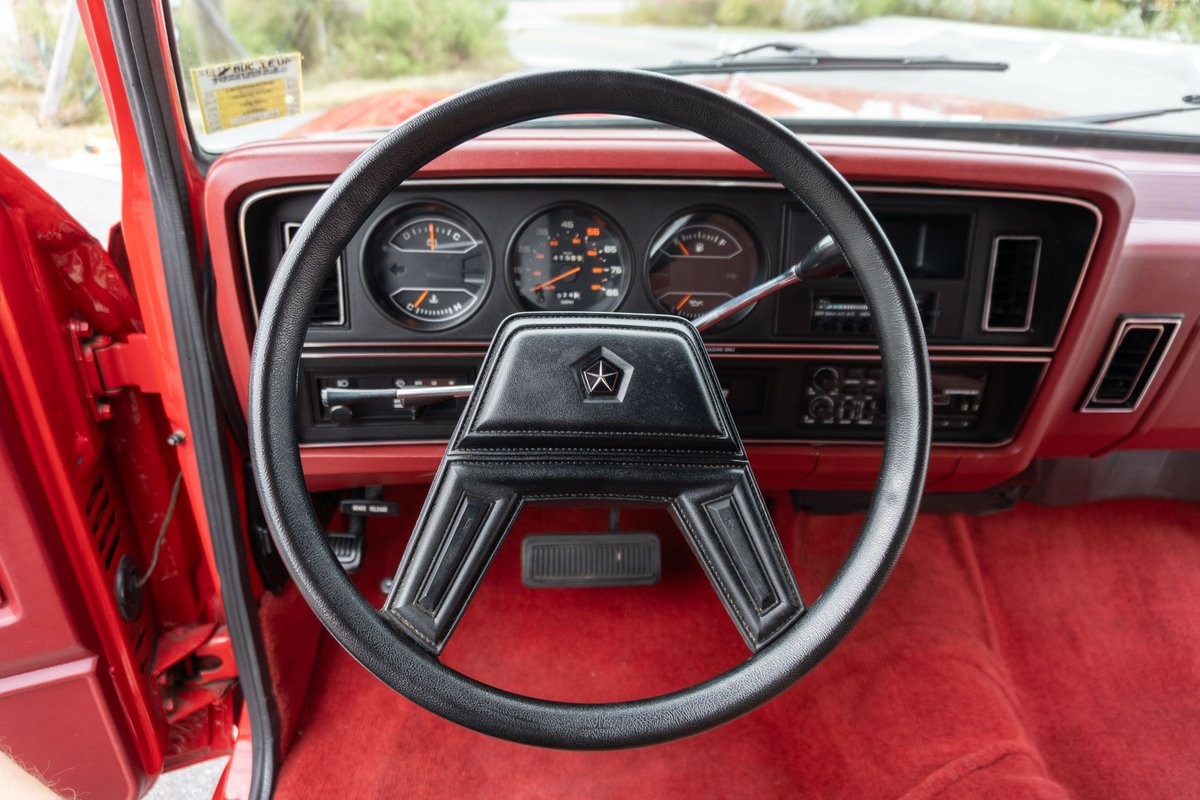 Dodge-Ram-1500-1987-26