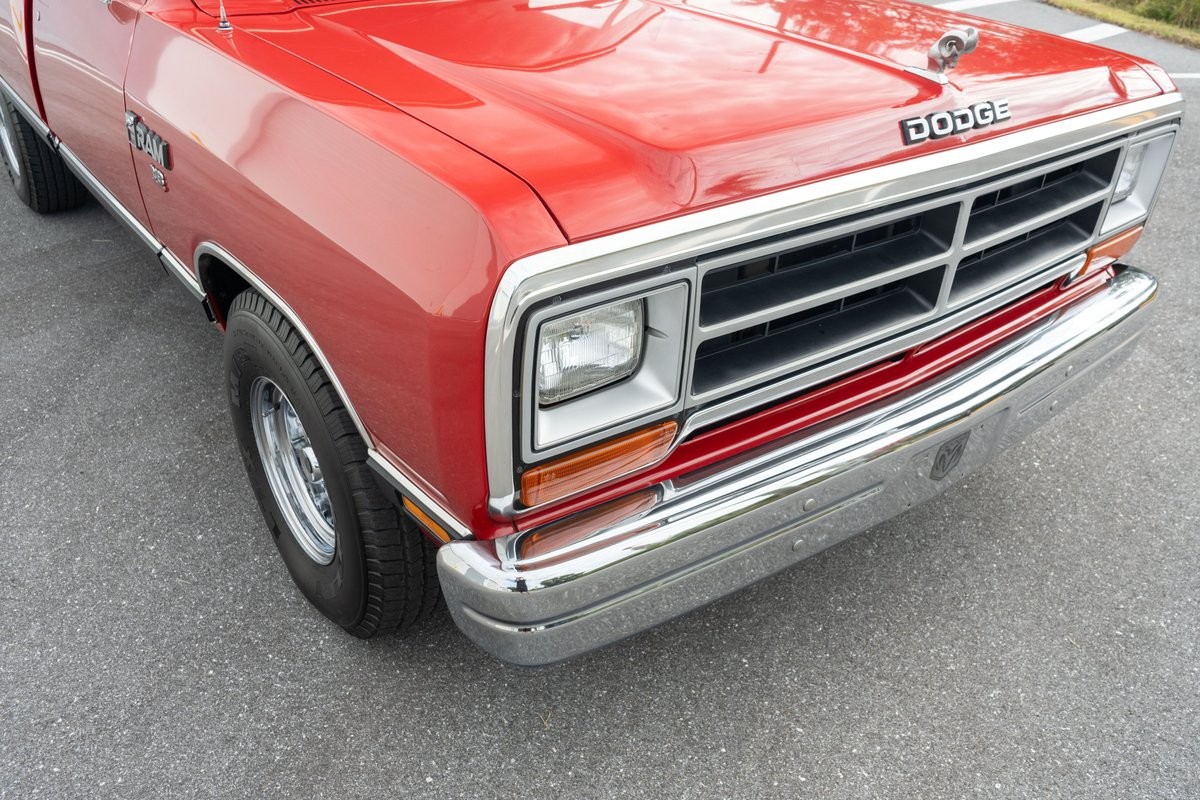Dodge-Ram-1500-1987-31