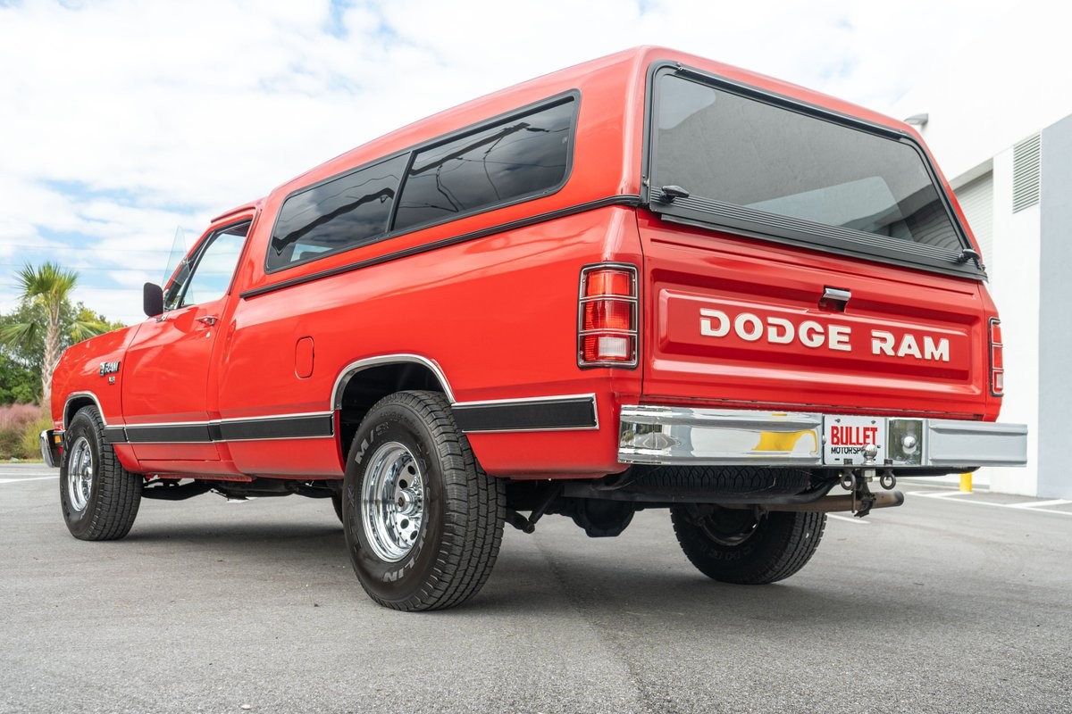 Dodge-Ram-1500-1987-6