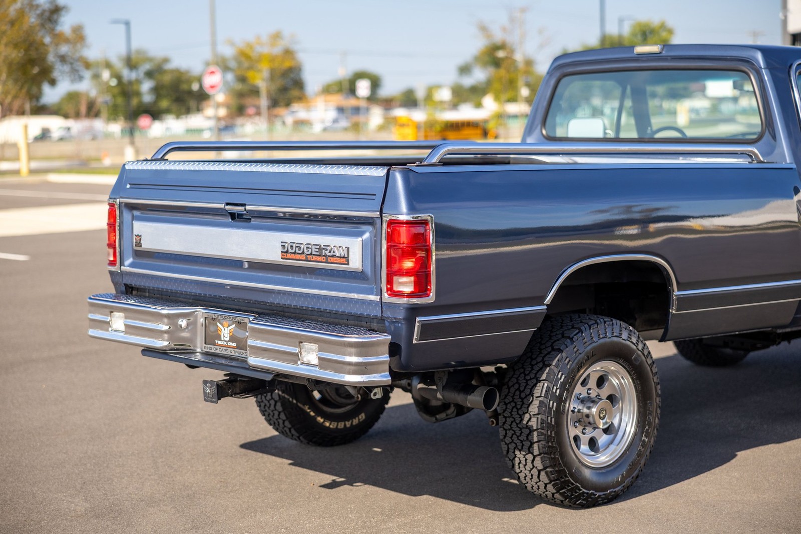 Dodge-Ram-1500-1989-Pickup-Truck-18