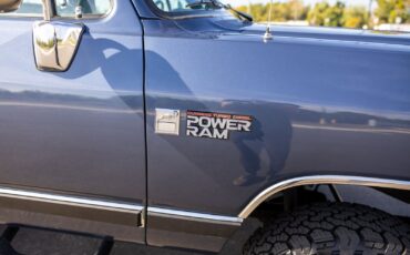 Dodge-Ram-1500-1989-Pickup-Truck-31