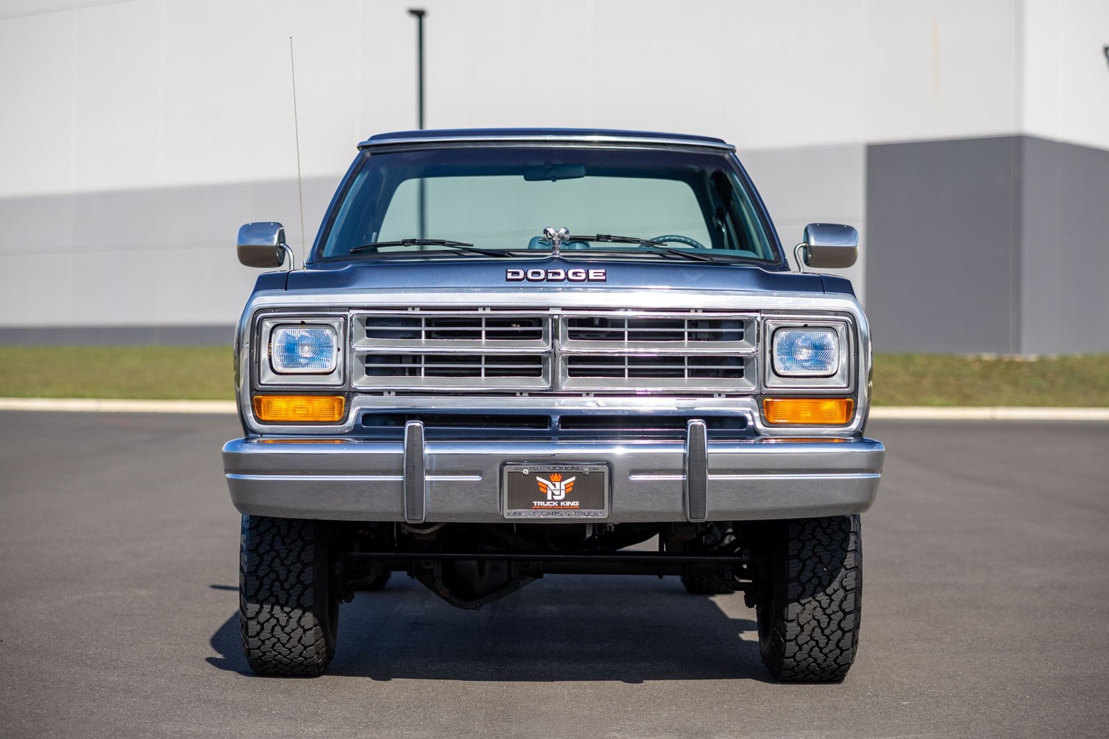 Dodge-Ram-1500-1989-Pickup-Truck-5