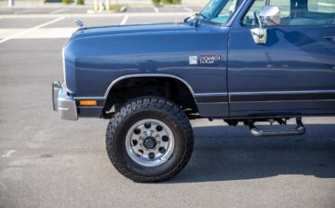 Dodge-Ram-1500-1989-Pickup-Truck-9