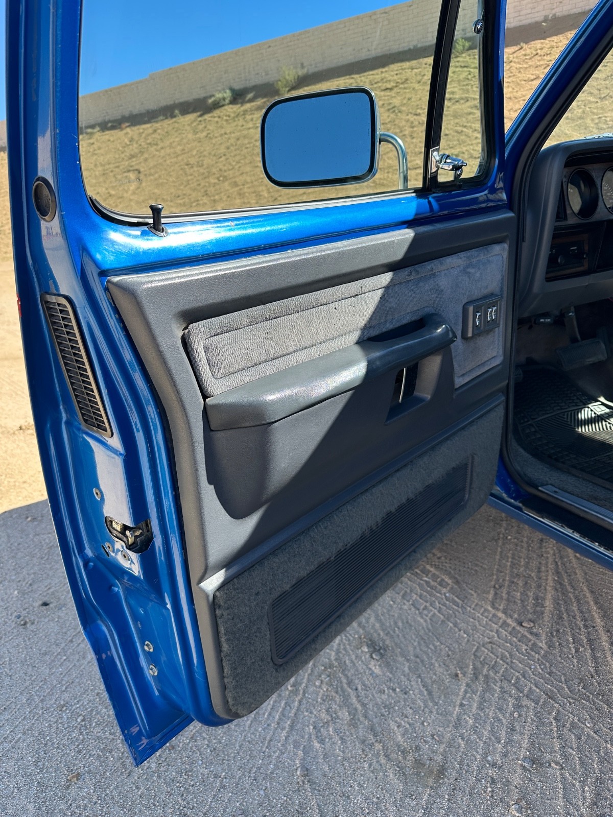 Dodge-Ram-2500-1991-Standard-Cab-Pickup-14