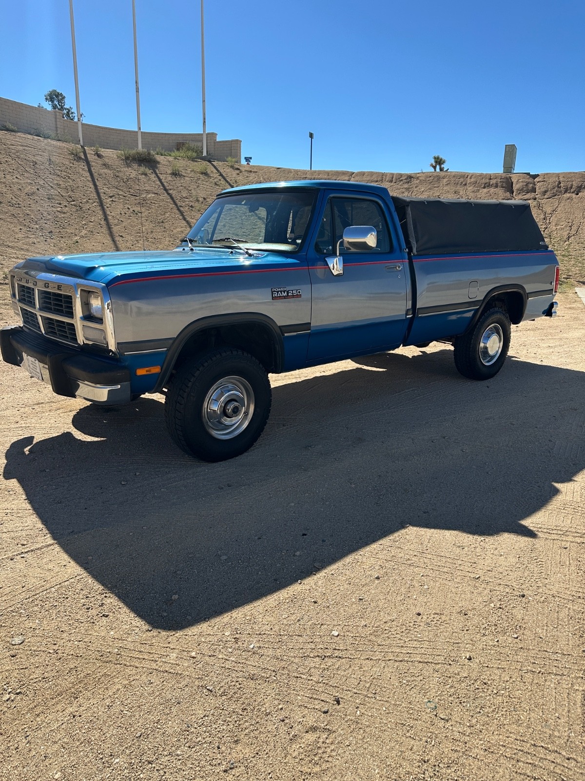 Dodge-Ram-2500-1991-Standard-Cab-Pickup