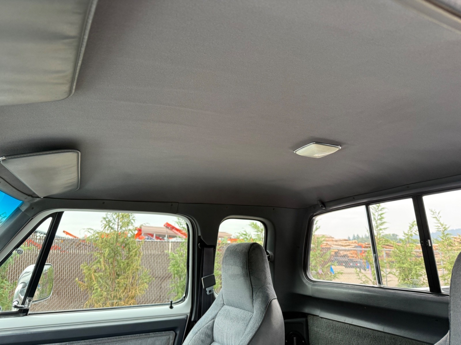 Dodge-Ram-3500-1993-12