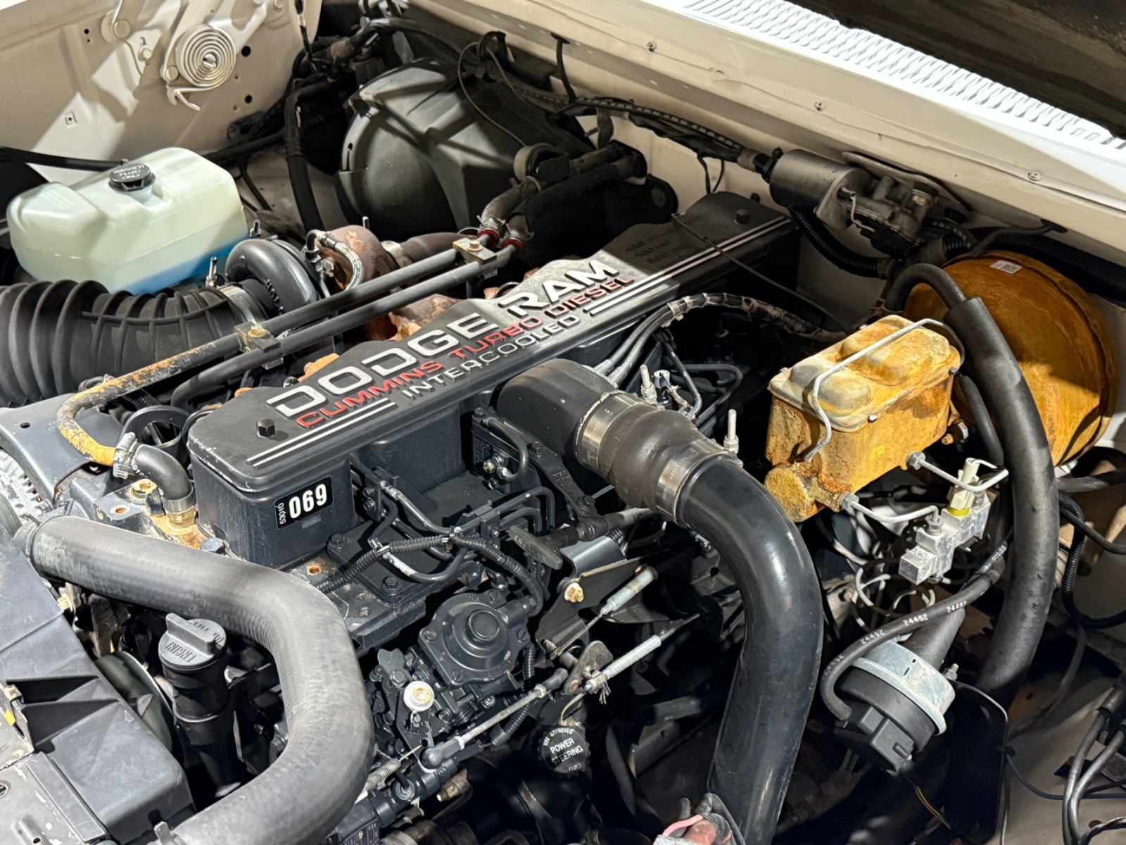 Dodge-Ram-3500-1993-21