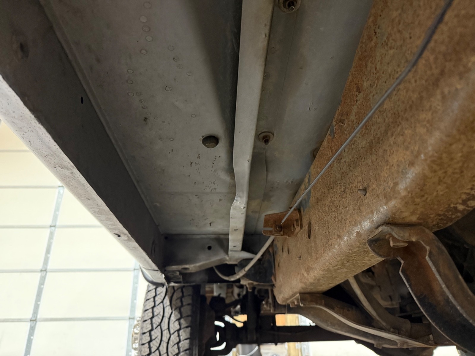 Dodge-Ram-3500-1993-28