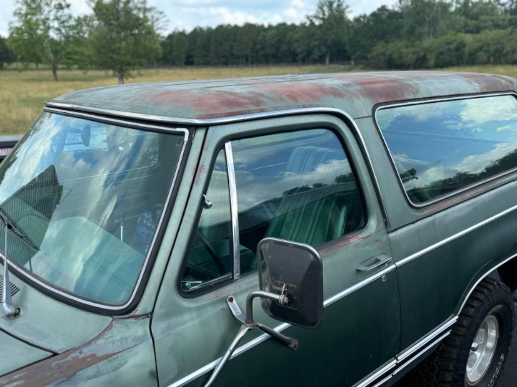 Dodge-Ram-Charger-100-rust-free-1977-2dr-12