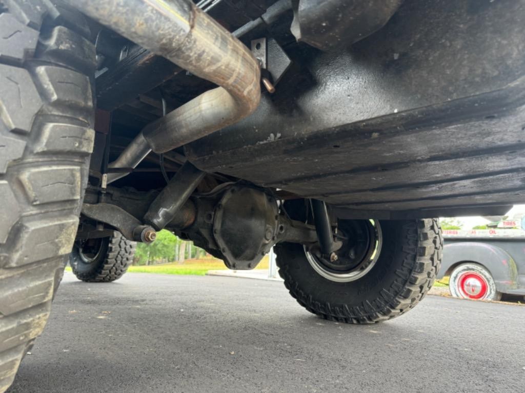 Dodge-Ram-Charger-100-rust-free-1977-2dr-14