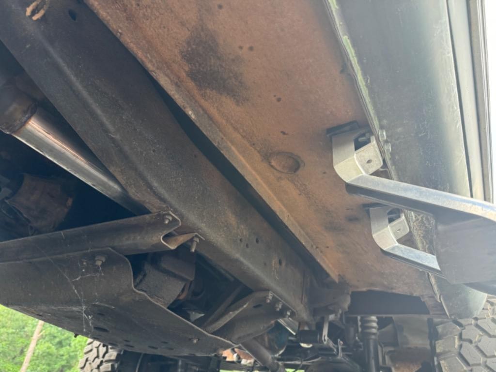 Dodge-Ram-Charger-100-rust-free-1977-2dr-18