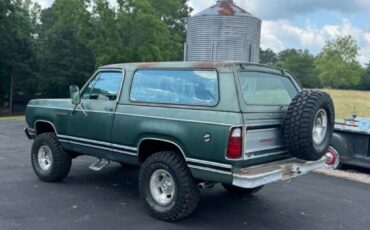 Dodge-Ram-Charger-100-rust-free-1977-2dr-2