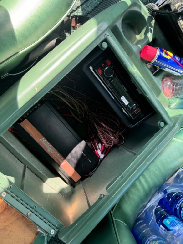 Dodge-Ram-Charger-100-rust-free-1977-2dr-27