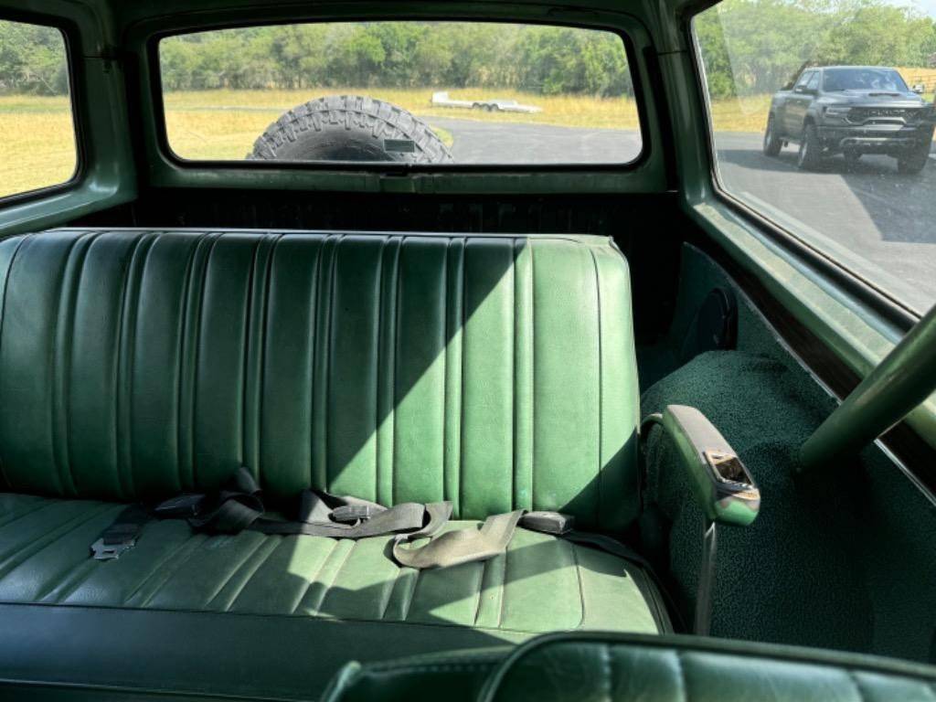 Dodge-Ram-Charger-100-rust-free-1977-2dr-29