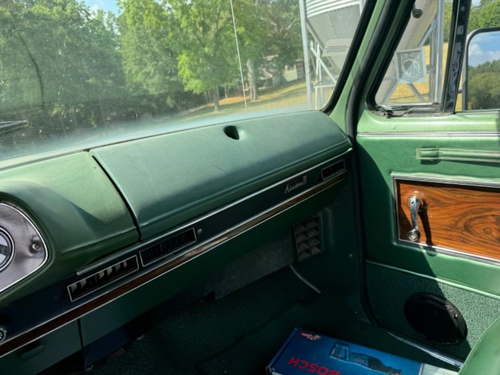 Dodge-Ram-Charger-100-rust-free-1977-2dr-30