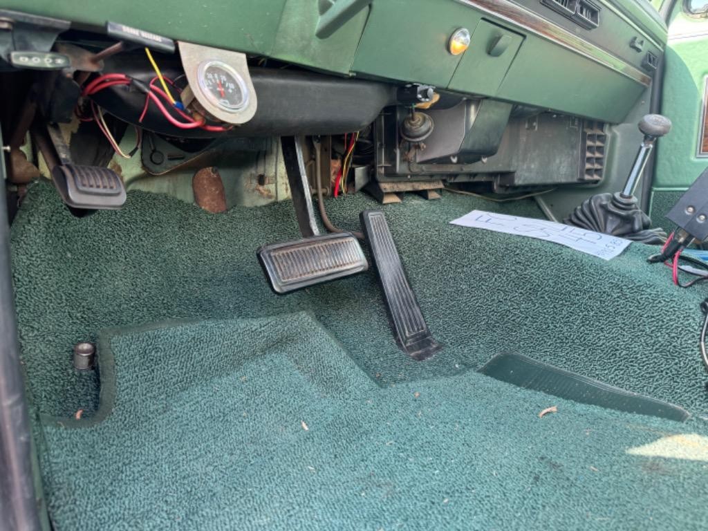 Dodge-Ram-Charger-100-rust-free-1977-2dr-33