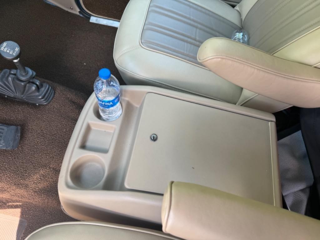 Dodge-Ram-Charger-383-factory-ac-2-tops-frame-off.-No-rust-Nevada-1977-2dr-38