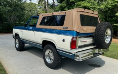 Dodge Ram Charger 383 factory a/c 2 tops frame off. No rust Nevada 1977 2dr