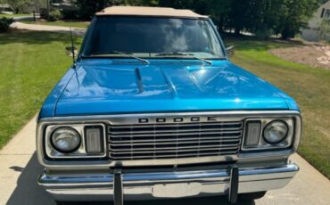 Dodge-Ram-Charger-383-factory-ac-2-tops-frame-off.-No-rust-Nevada-1977-2dr-8