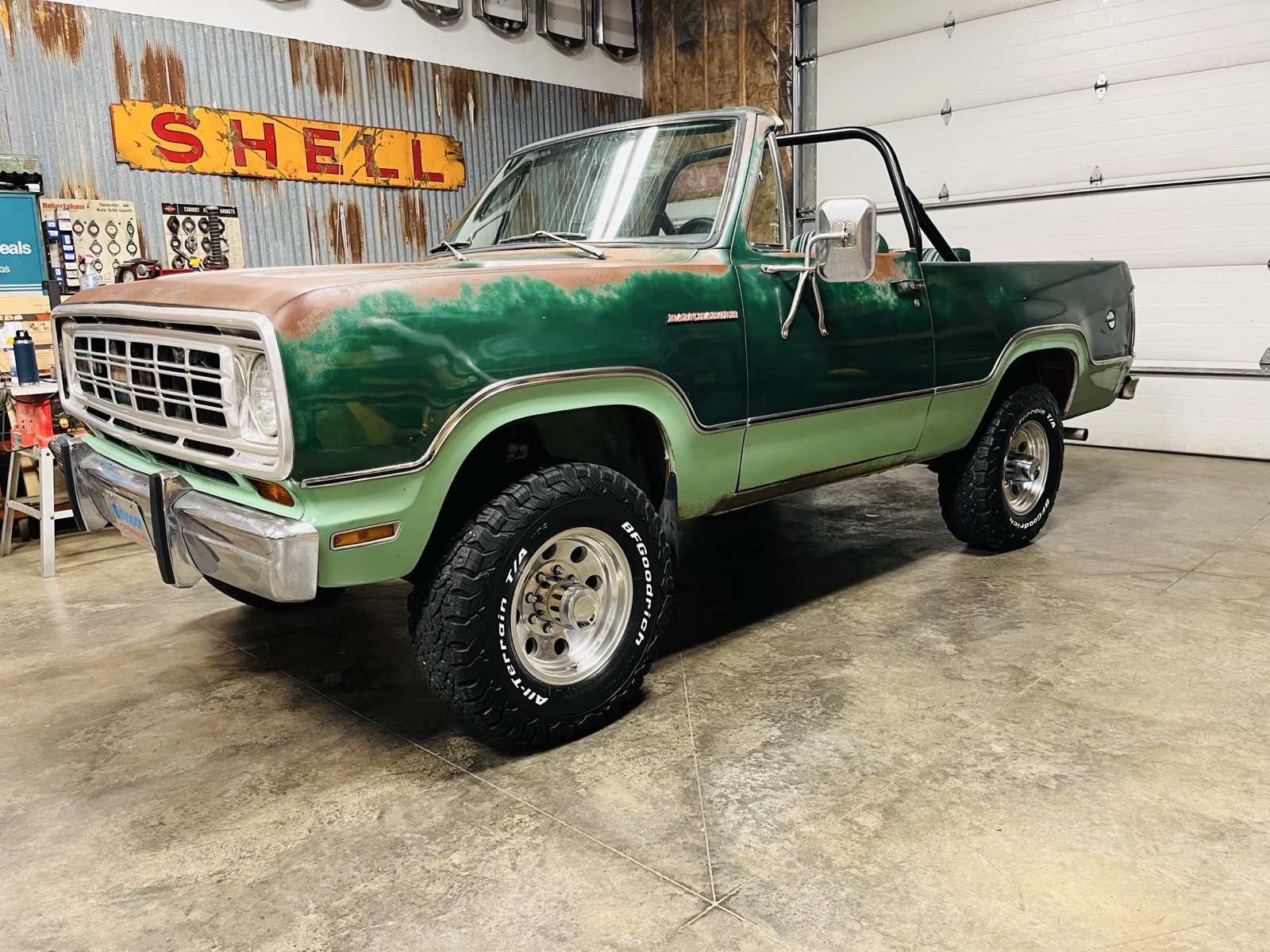 Dodge-Ramcharger-1974-SUV-16